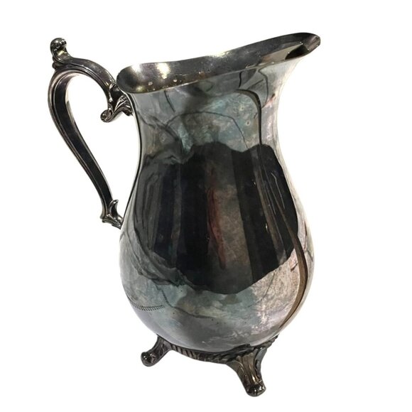 Vintage W.M. Rogers Silver Plate Footed Pitcher With Ice Guard 817 - Picture 3 of 11
